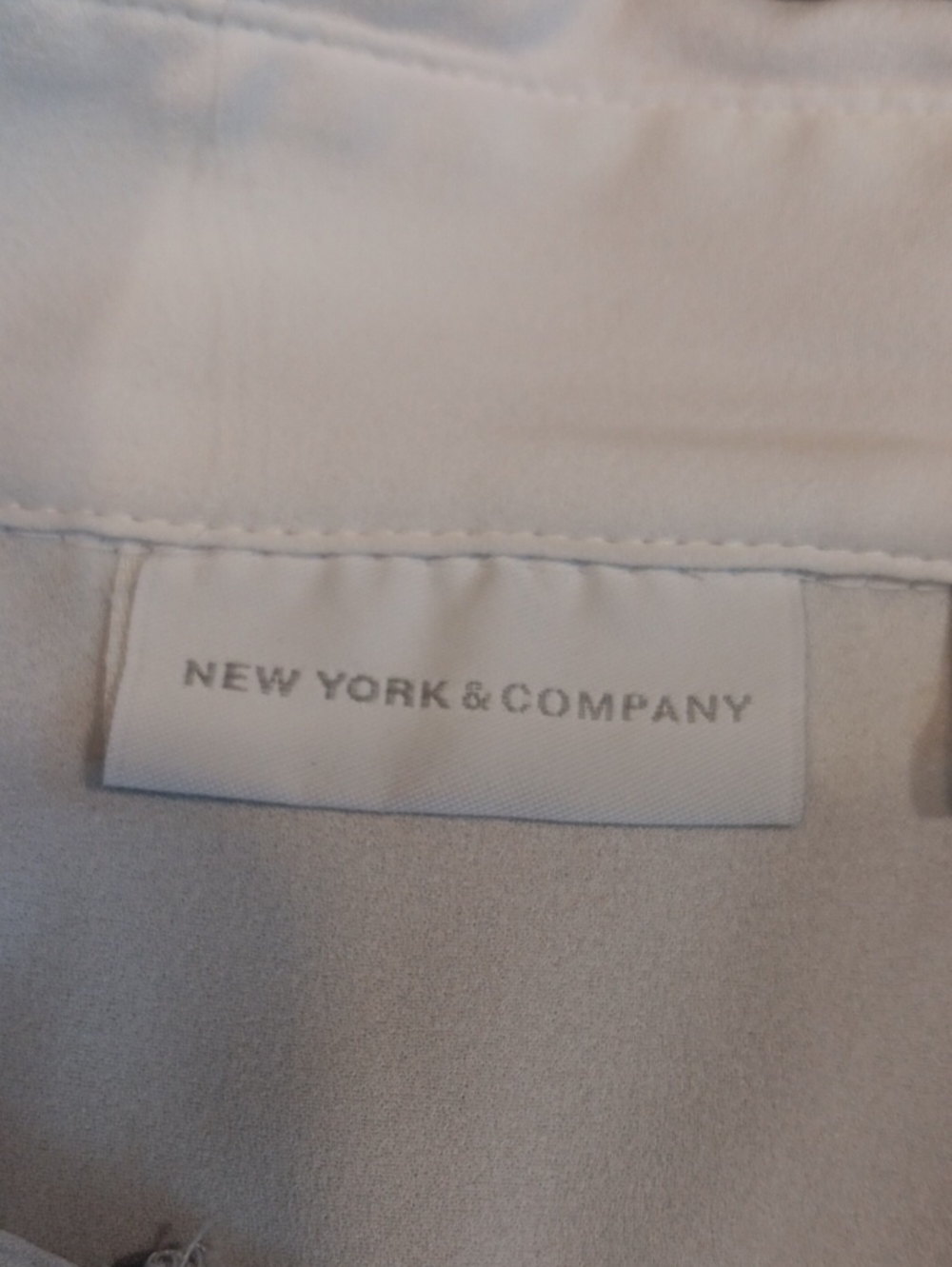 New York & Company Black and White Colorblock Button-Down Shirt - Picture 6 of 13